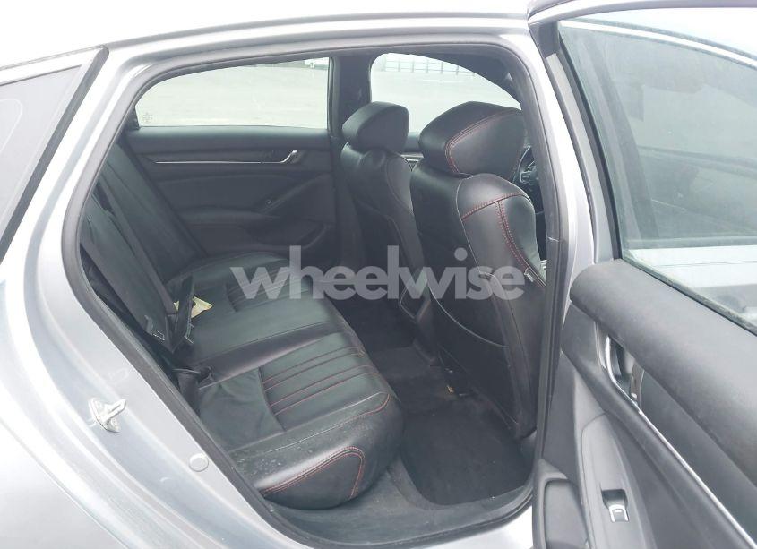 Photo 8 of 2019 Honda Accord SPORT (VIN 1HGCV1F31KA001047)