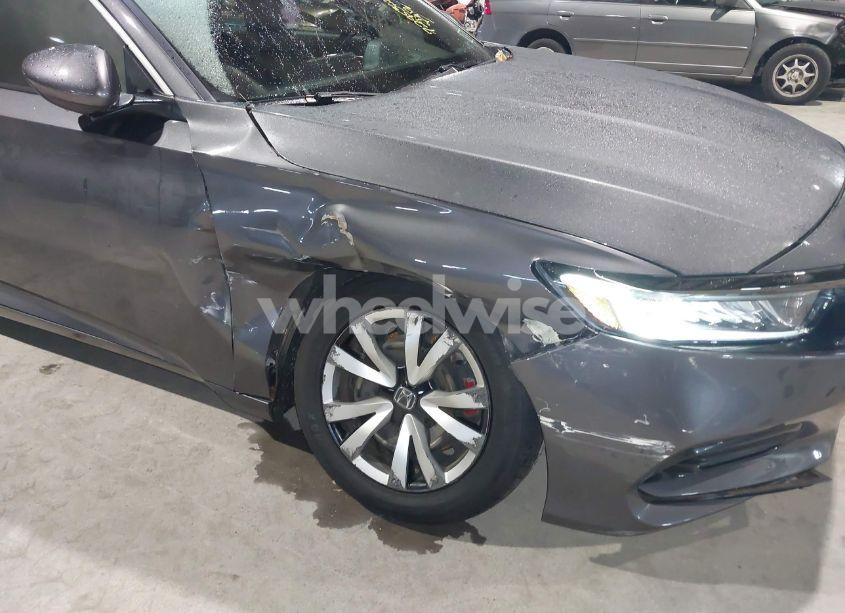 Photo 6 of 2019 Honda Accord SPORT (VIN 1HGCV1F31KA021167)