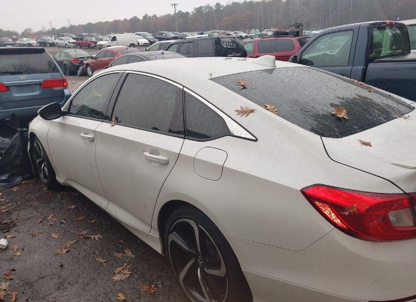 Photo 14 of 2019 Honda Accord SPORT (VIN 1HGCV1F31KA046859)