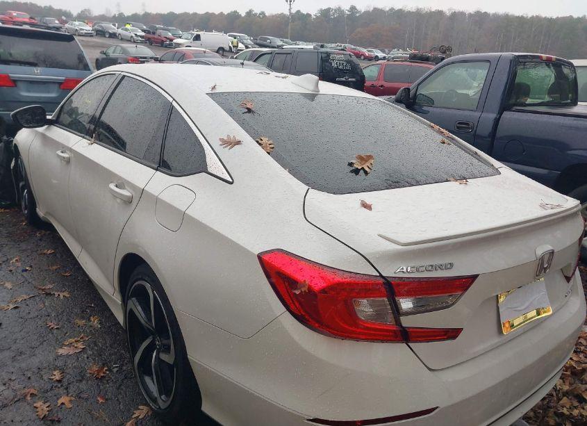 Photo 3 of 2019 Honda Accord SPORT (VIN 1HGCV1F31KA046859)