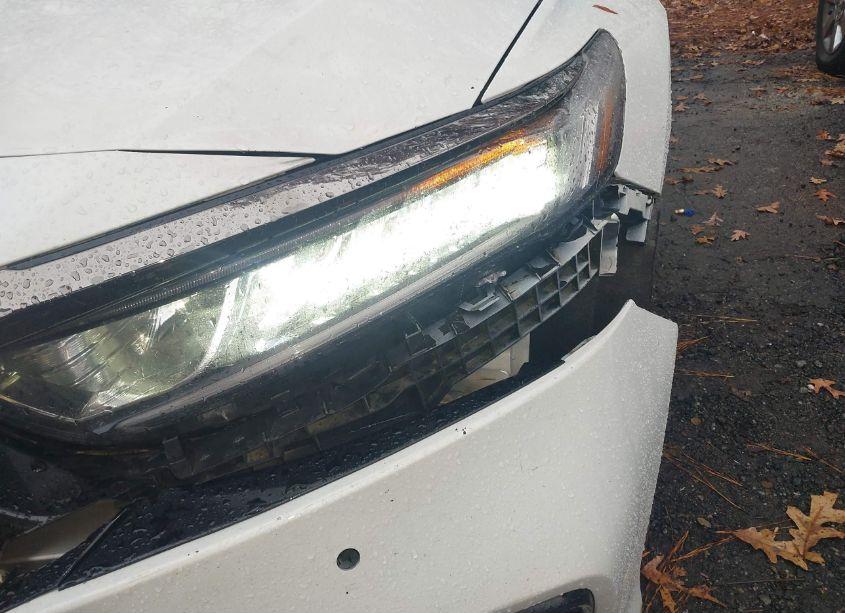 Photo 6 of 2019 Honda Accord SPORT (VIN 1HGCV1F31KA046859)