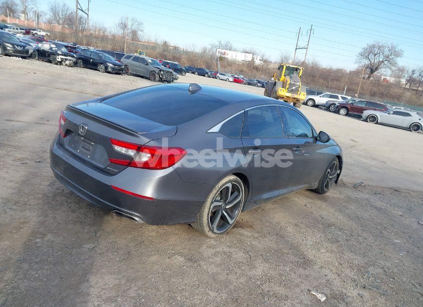 Photo 4 of 2019 Honda Accord SPORT (VIN 1HGCV1F31KA064259)