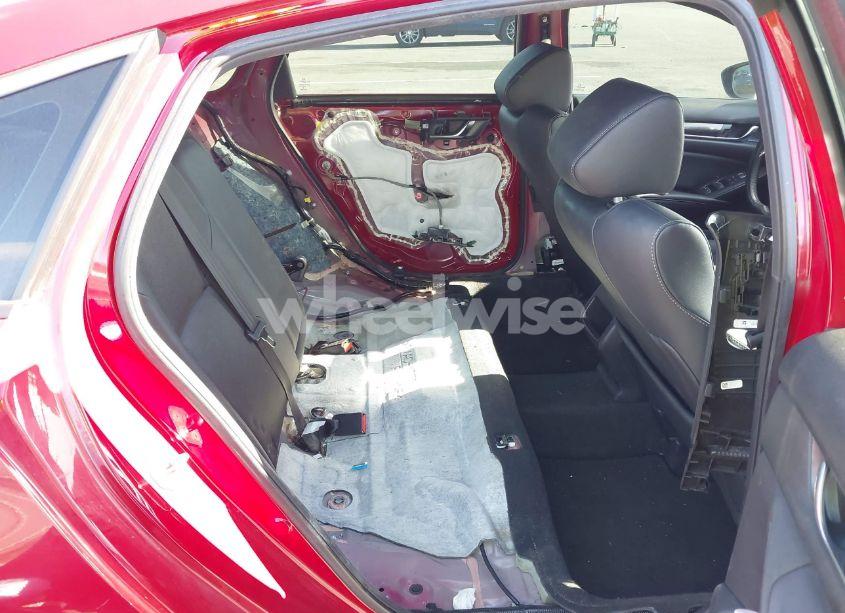 Photo 8 of 2019 Honda Accord SPORT (VIN 1HGCV1F31KA084897)