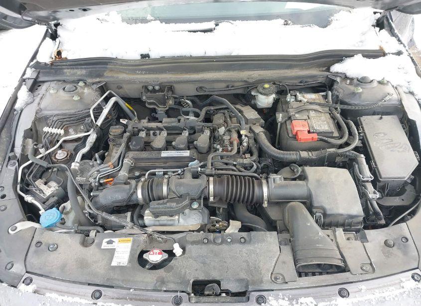 Photo 10 of 2019 Honda Accord SPORT (VIN 1HGCV1F31KA091090)