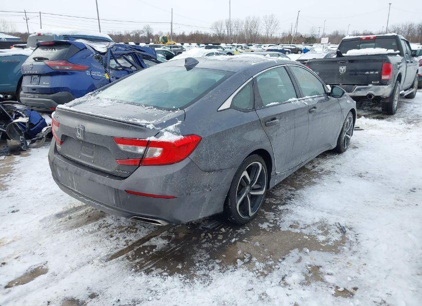 Photo 4 of 2019 Honda Accord SPORT (VIN 1HGCV1F31KA091090)
