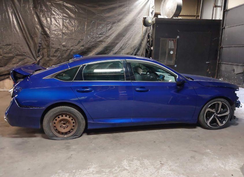 Photo 14 of 2019 Honda Accord SPORT (VIN 1HGCV1F31KA093003)