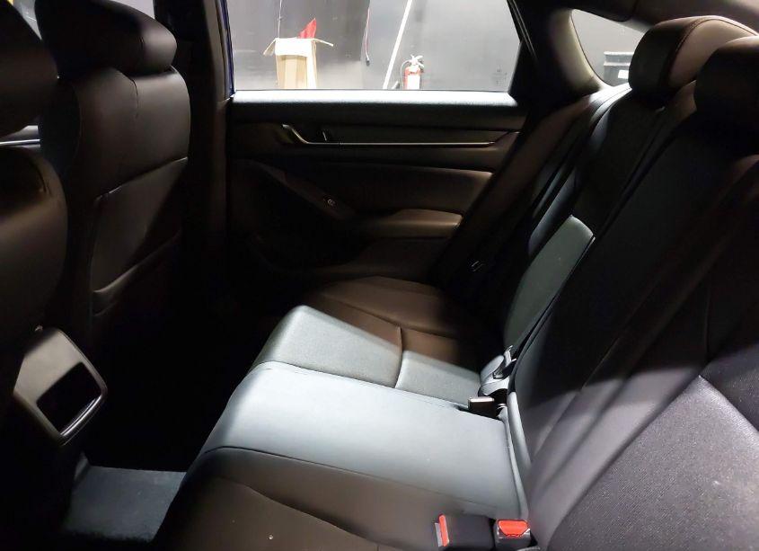 Photo 8 of 2019 Honda Accord SPORT (VIN 1HGCV1F31KA093003)