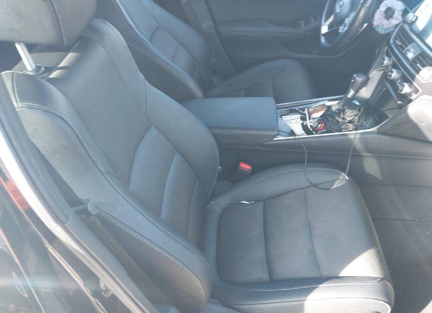 Photo 5 of 2019 Honda Accord SPORT (VIN 1HGCV1F31KA122323)