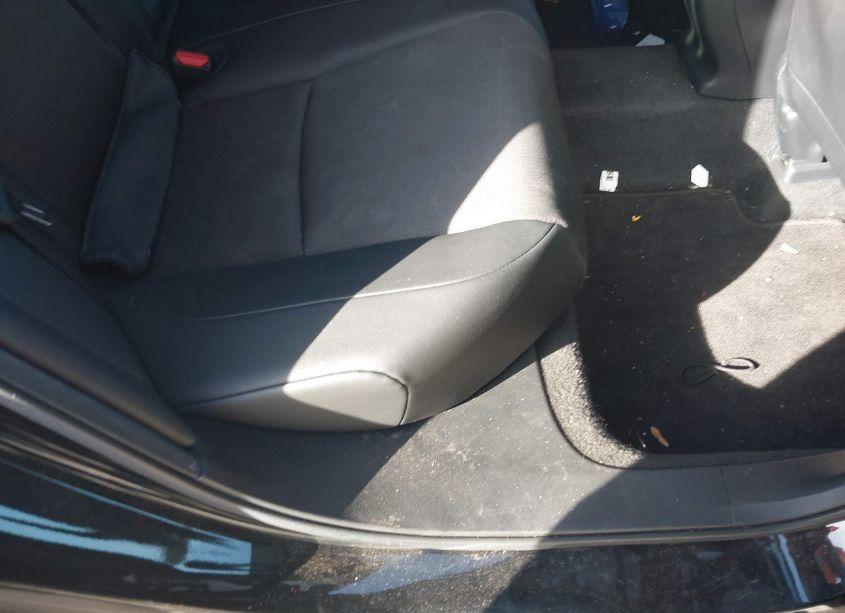 Photo 8 of 2019 Honda Accord SPORT (VIN 1HGCV1F31KA122323)