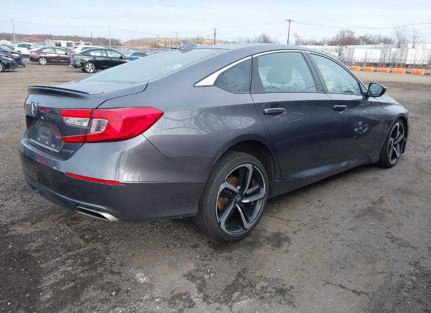 Photo 4 of 2019 Honda Accord SPORT (VIN 1HGCV1F31KA125531)