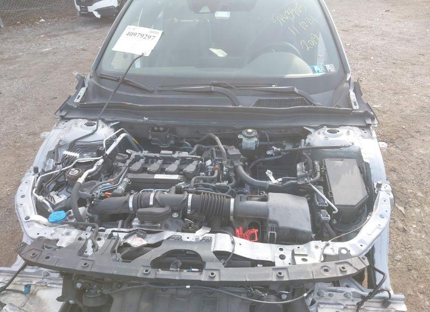 Photo 10 of 2019 Honda Accord SPORT (VIN 1HGCV1F31KA128946)