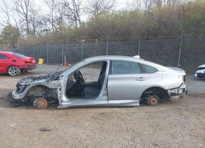 Photo 14 of 2019 Honda Accord SPORT (VIN 1HGCV1F31KA128946)