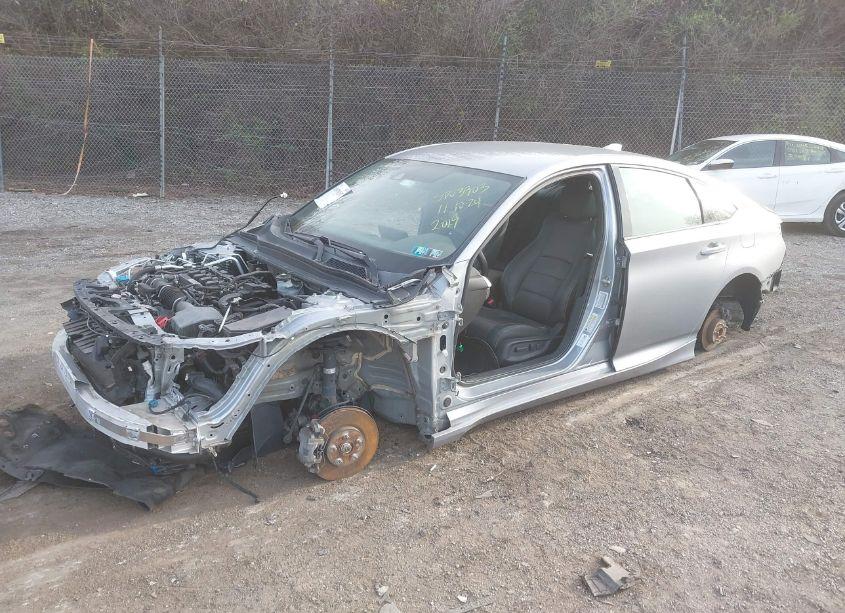 Photo 2 of 2019 Honda Accord SPORT (VIN 1HGCV1F31KA128946)