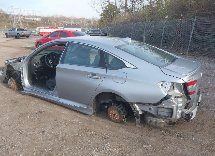 Photo 3 of 2019 Honda Accord SPORT (VIN 1HGCV1F31KA128946)