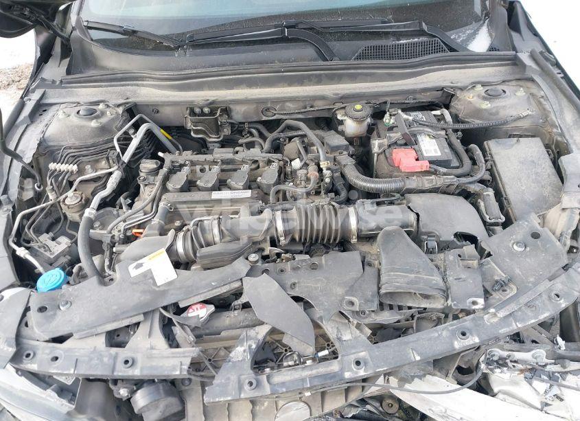 Photo 10 of 2019 Honda Accord SPORT (VIN 1HGCV1F31KA147237)