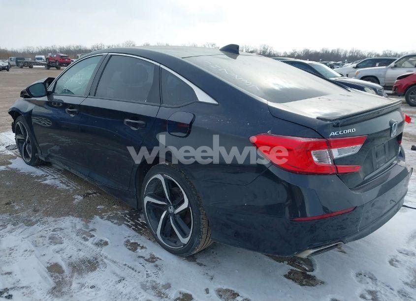 Photo 3 of 2019 Honda Accord SPORT (VIN 1HGCV1F31KA147237)