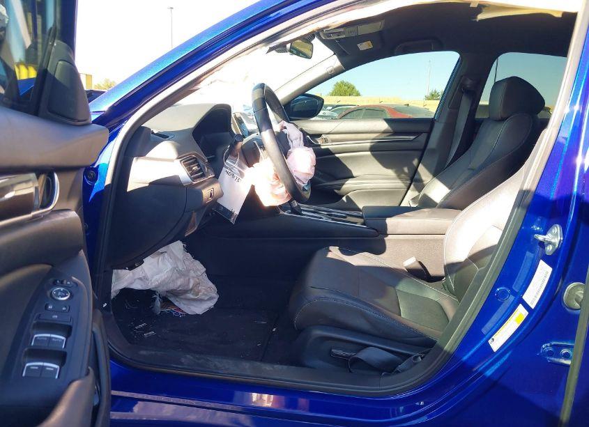 Photo 5 of 2019 Honda Accord SPORT (VIN 1HGCV1F31KA153751)