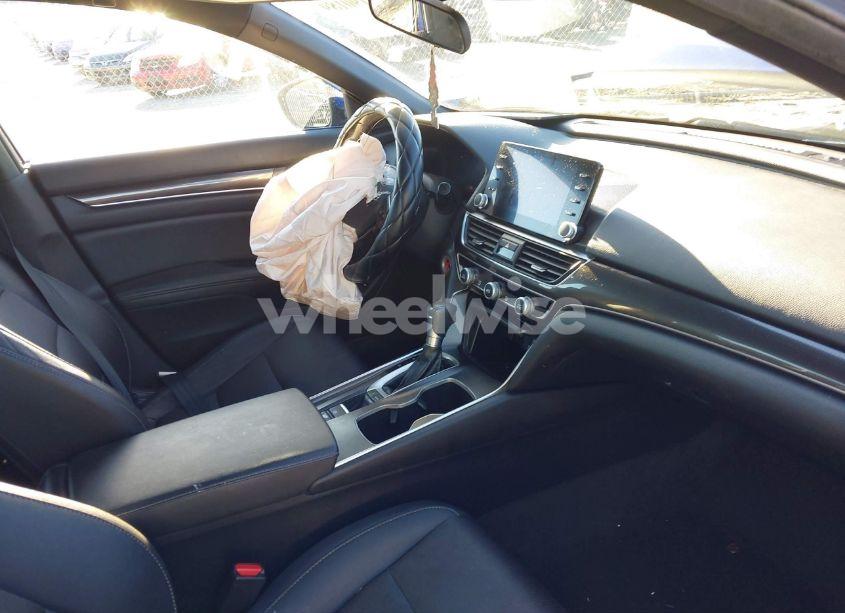 Photo 5 of 2019 Honda Accord SPORT (VIN 1HGCV1F31KA160523)