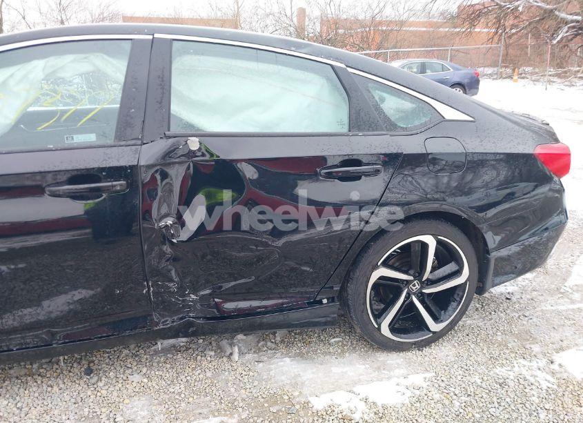 Photo 6 of 2019 Honda Accord SPORT (VIN 1HGCV1F31KA171814)