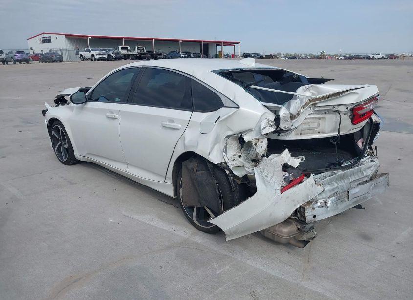 Photo 3 of 2020 Honda Accord SPORT (VIN 1HGCV1F31LA019582)