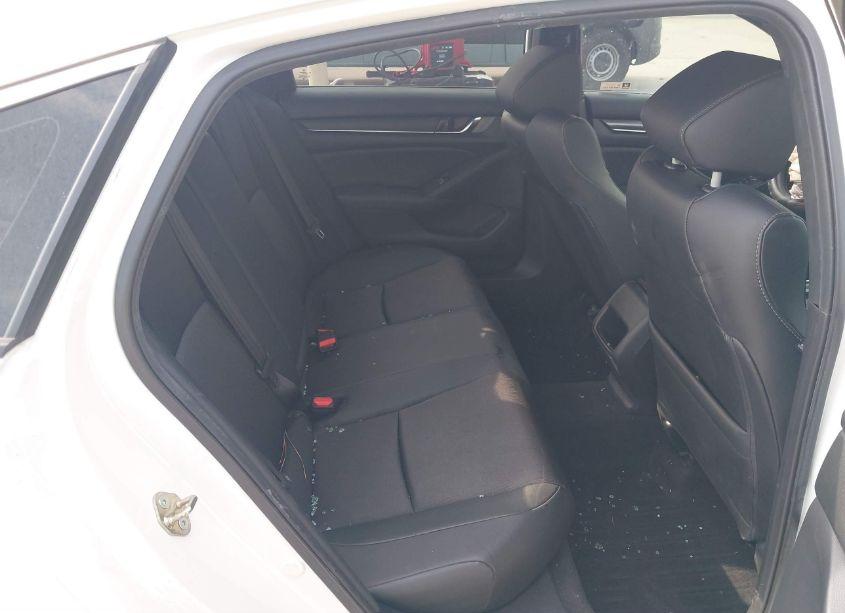 Photo 8 of 2020 Honda Accord SPORT (VIN 1HGCV1F31LA019582)