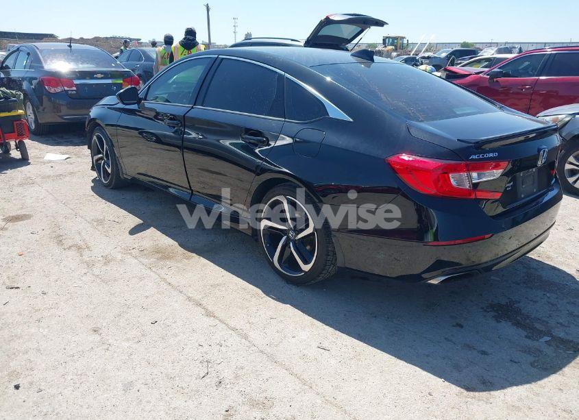 Photo 3 of 2020 Honda Accord SPORT (VIN 1HGCV1F31LA067258)