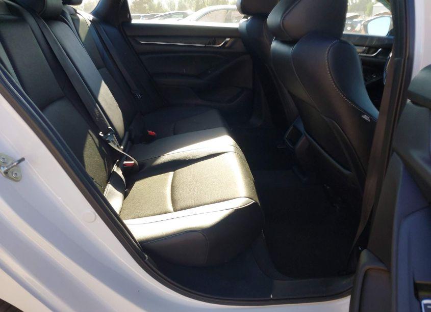 Photo 8 of 2020 Honda Accord SPORT (VIN 1HGCV1F31LA089079)