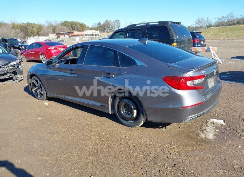 Photo 3 of 2020 Honda Accord SPORT (VIN 1HGCV1F31LA136790)