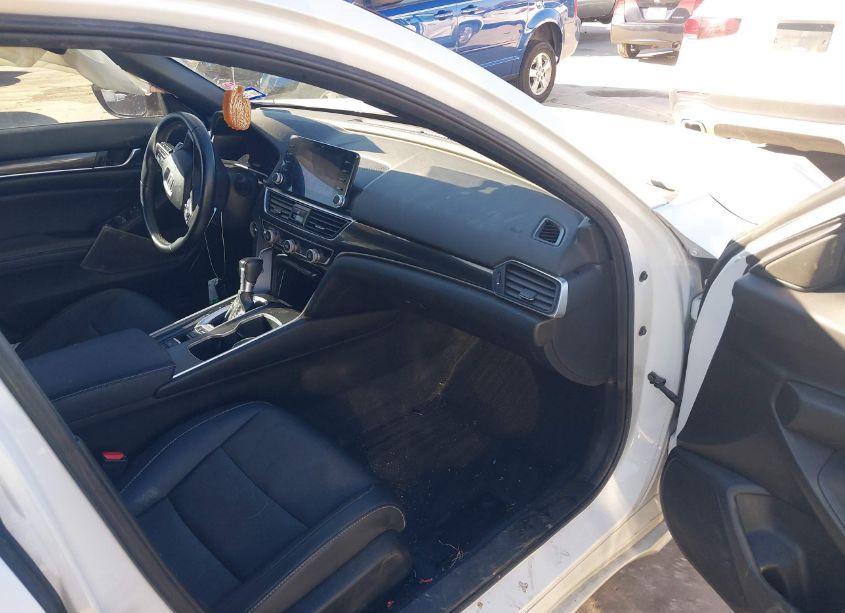 Photo 5 of 2021 Honda Accord SPORT (VIN 1HGCV1F31MA033404)