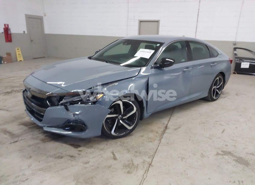 Photo 2 of 2022 Honda Accord SPORT (VIN 1HGCV1F31NA021500)