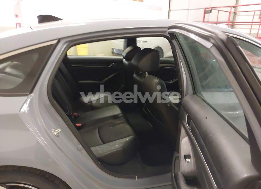 Photo 8 of 2022 Honda Accord SPORT (VIN 1HGCV1F31NA021500)