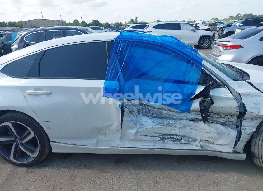 Photo 13 of 2022 Honda Accord SPORT (VIN 1HGCV1F31NA086170)