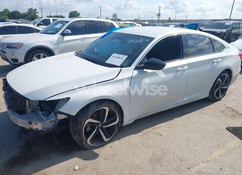 Photo 2 of 2022 Honda Accord SPORT (VIN 1HGCV1F31NA086170)