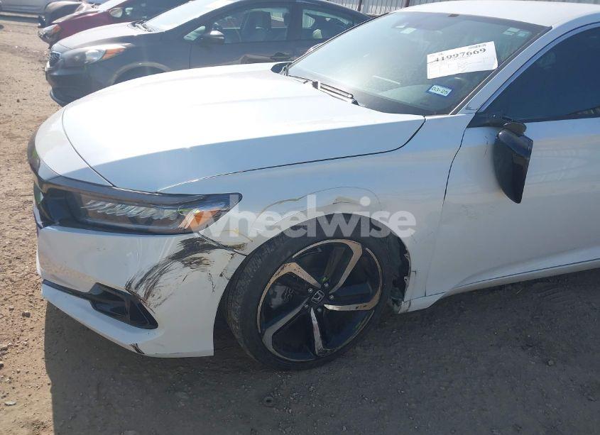 Photo 6 of 2022 Honda Accord SPORT (VIN 1HGCV1F31NA101167)