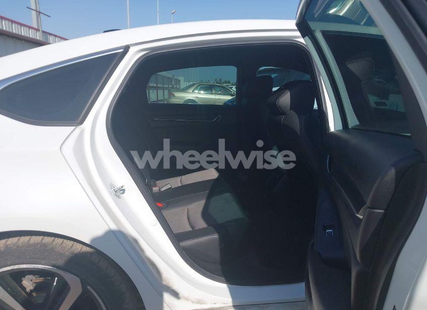 Photo 8 of 2022 Honda Accord SPORT (VIN 1HGCV1F31NA101167)