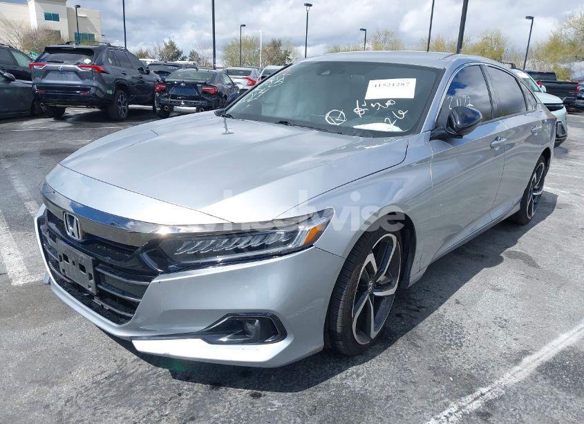 Photo 2 of 2022 Honda Accord SPORT (VIN 1HGCV1F31NA105820)