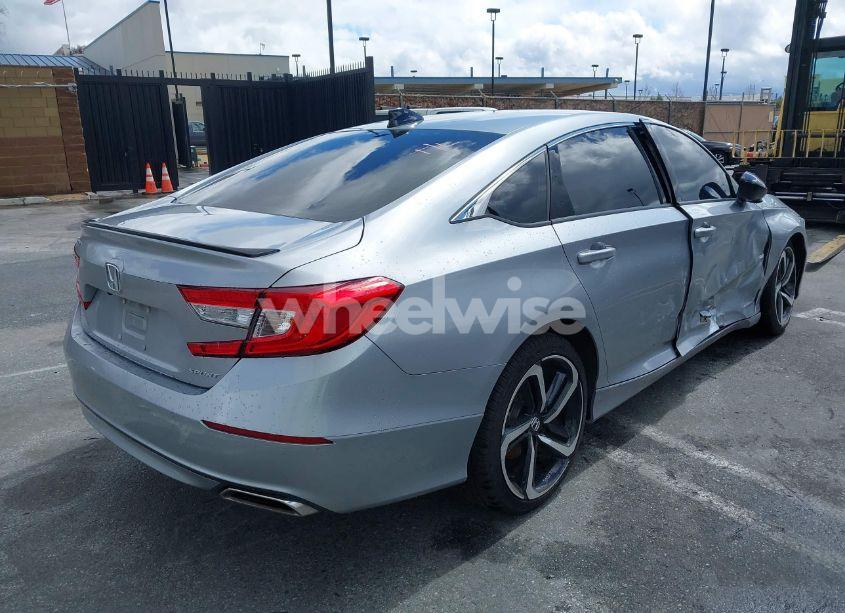 Photo 4 of 2022 Honda Accord SPORT (VIN 1HGCV1F31NA105820)