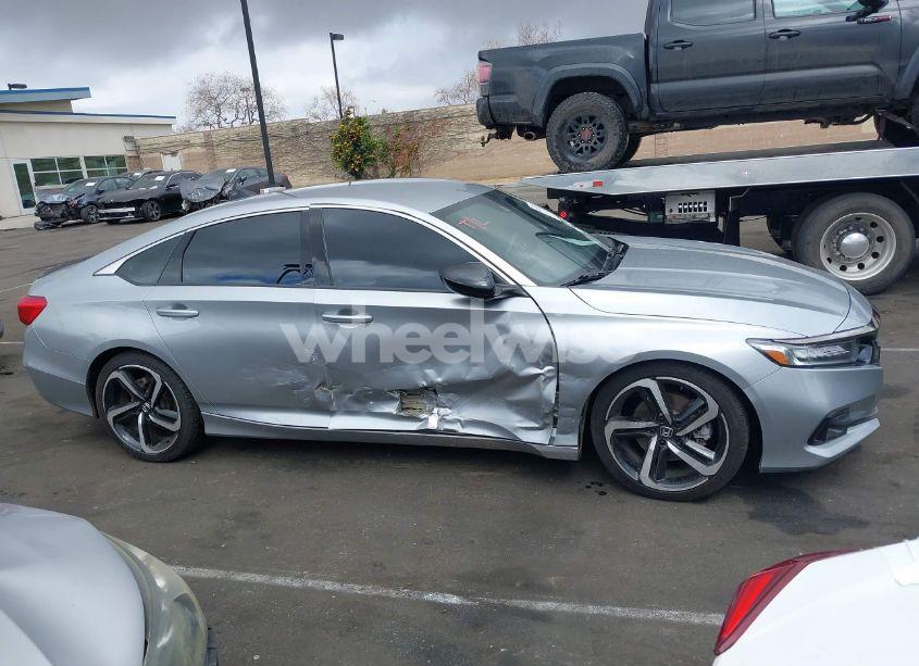 Photo 6 of 2022 Honda Accord SPORT (VIN 1HGCV1F31NA105820)