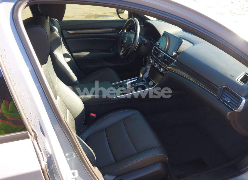 Photo 5 of 2022 Honda Accord SPORT (VIN 1HGCV1F31NA116848)