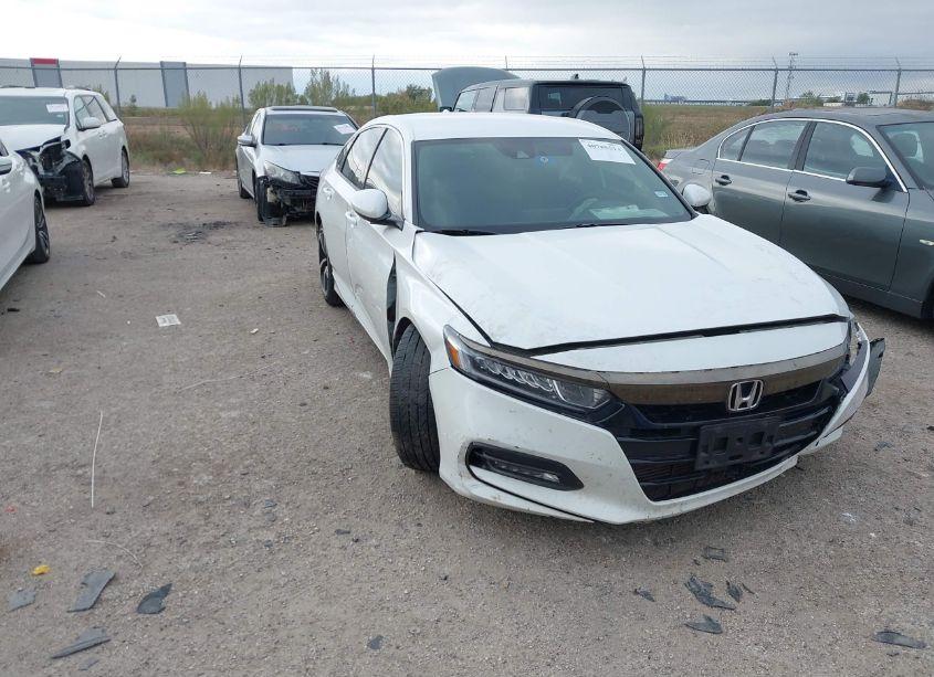 2018 Honda Accord SPORT (VIN 1HGCV1F32JA028501) main photo
