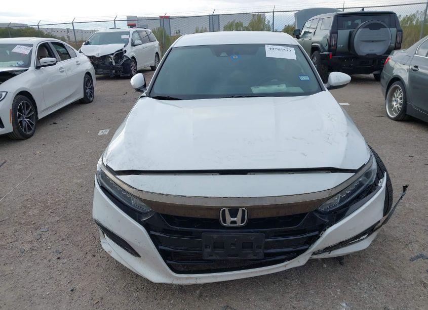 Photo 11 of 2018 Honda Accord SPORT (VIN 1HGCV1F32JA028501)