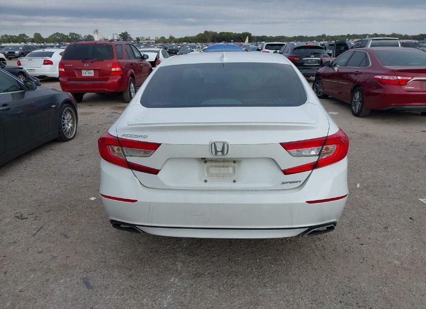 Photo 15 of 2018 Honda Accord SPORT (VIN 1HGCV1F32JA028501)
