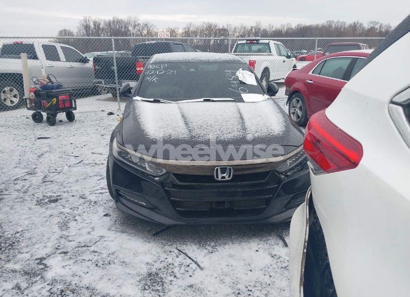 Photo 11 of 2018 Honda Accord SPORT (VIN 1HGCV1F32JA036484)