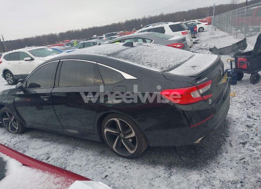 Photo 13 of 2018 Honda Accord SPORT (VIN 1HGCV1F32JA036484)