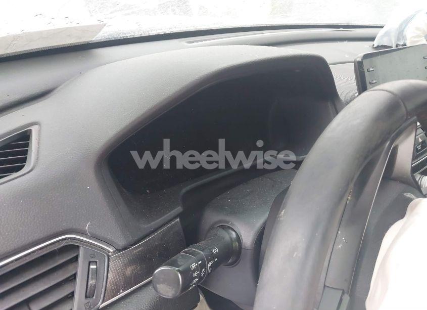 Photo 7 of 2018 Honda Accord SPORT (VIN 1HGCV1F32JA036484)