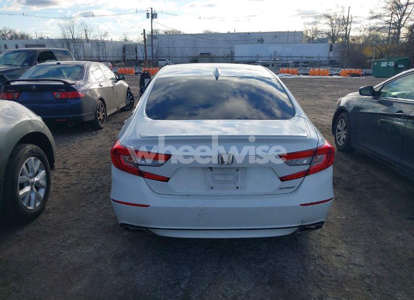 Photo 16 of 2018 Honda Accord SPORT (VIN 1HGCV1F32JA046870)