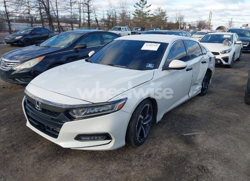 Photo 2 of 2018 Honda Accord SPORT (VIN 1HGCV1F32JA046870)