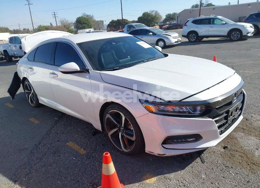 2018 Honda Accord SPORT (VIN 1HGCV1F32JA107599) main photo