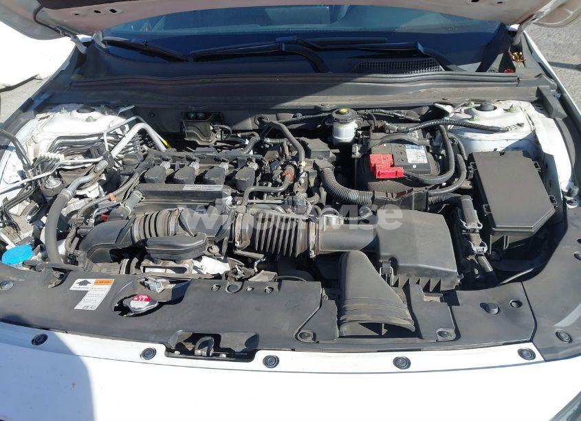 Photo 10 of 2018 Honda Accord SPORT (VIN 1HGCV1F32JA107599)