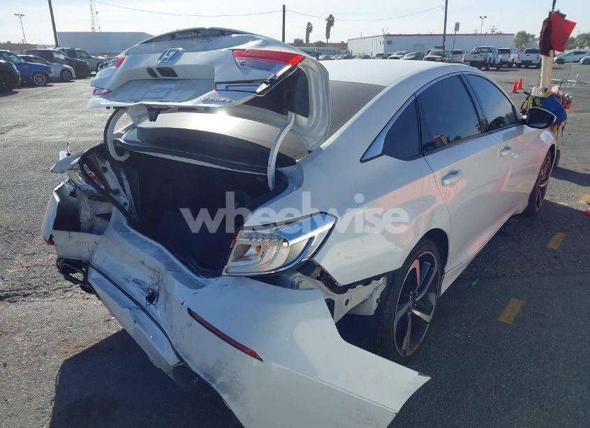 Photo 4 of 2018 Honda Accord SPORT (VIN 1HGCV1F32JA107599)